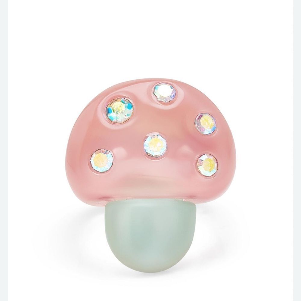 Betsey Johnson Adorable Hop To It Cocktail Stretch Ring in Ladies Size 7